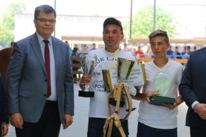 Nagradzanie czempionów
